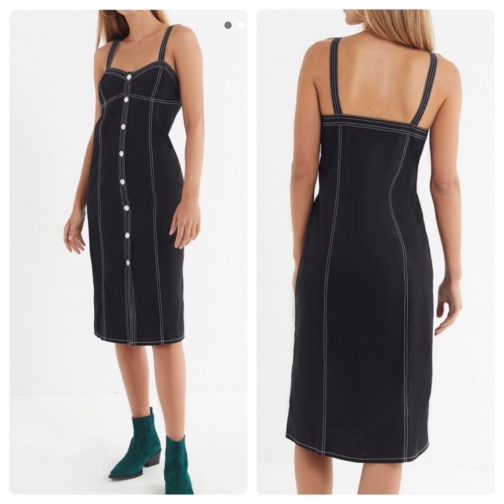 🆕NWT Urban Outfitters button down midi dress